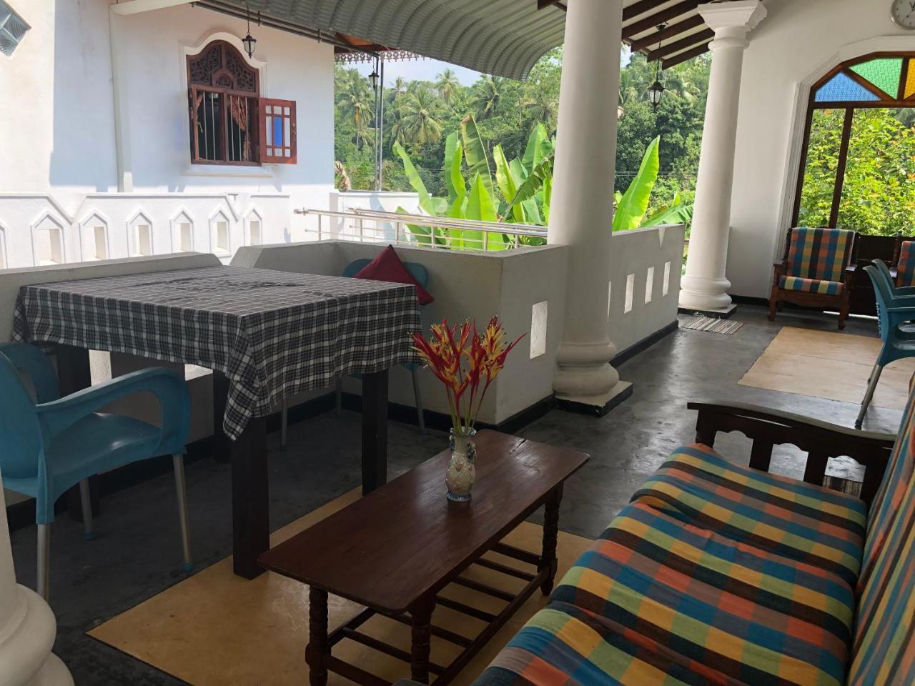 Tiny Royal Palace Unawatuna Eksteriør billede